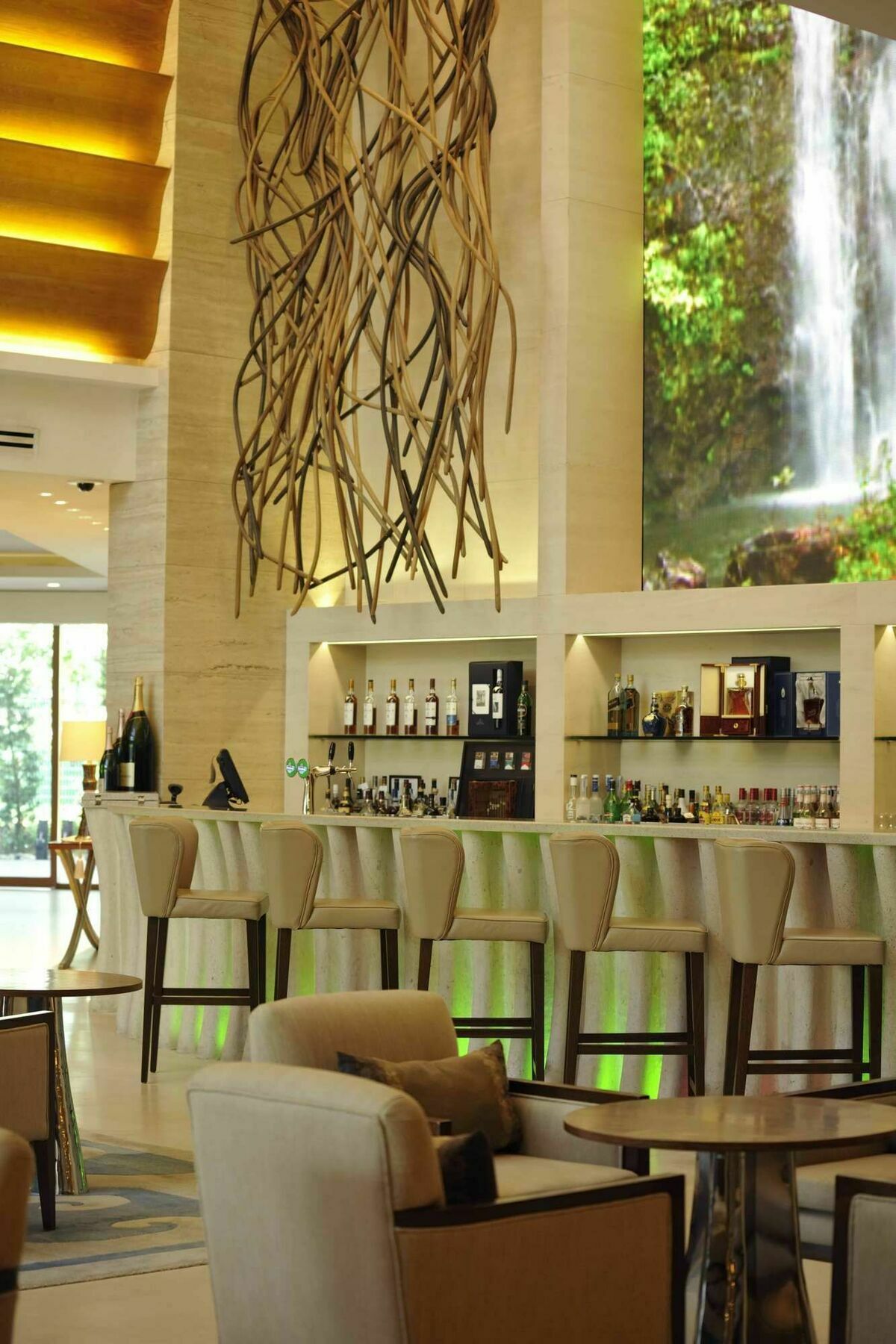 World Sentosa - Equarius Khu nghỉ mát 5*